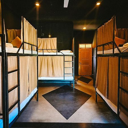 Sugar Hostel Weligama - Coliving & Coworking Екстер'єр фото