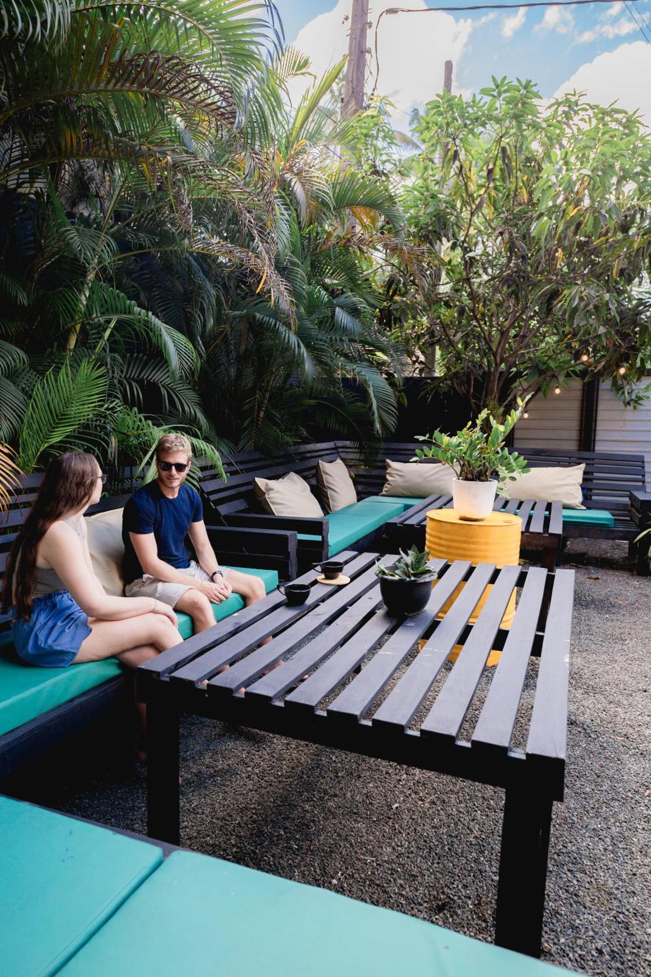 Sugar Hostel Weligama - Coliving & Coworking Екстер'єр фото