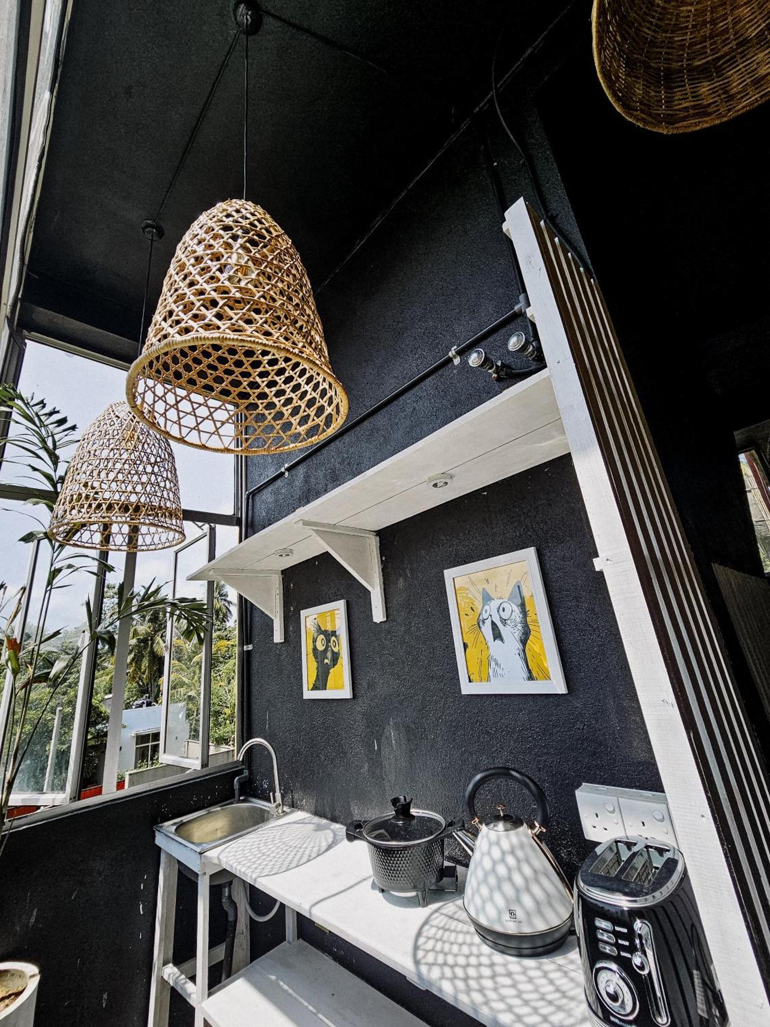 Sugar Hostel Weligama - Coliving & Coworking Екстер'єр фото